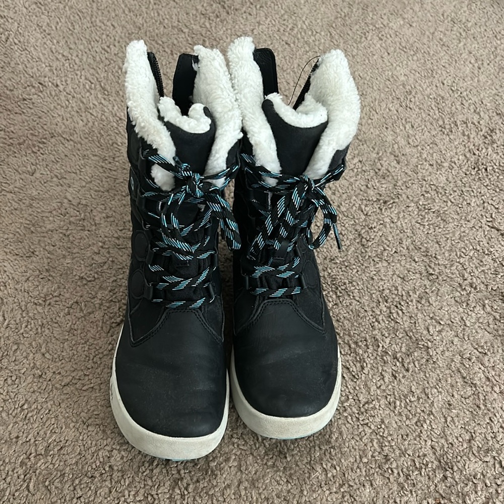 Merrell girls snow boots